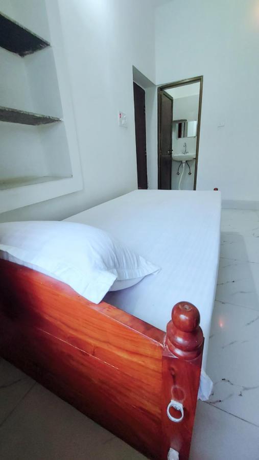 Nilam Guest House Bodh Gaya Ngoại thất bức ảnh